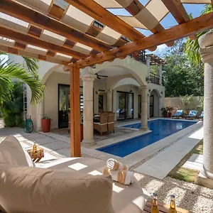 https://meso-maya-ii.allrivieramayahotels.com